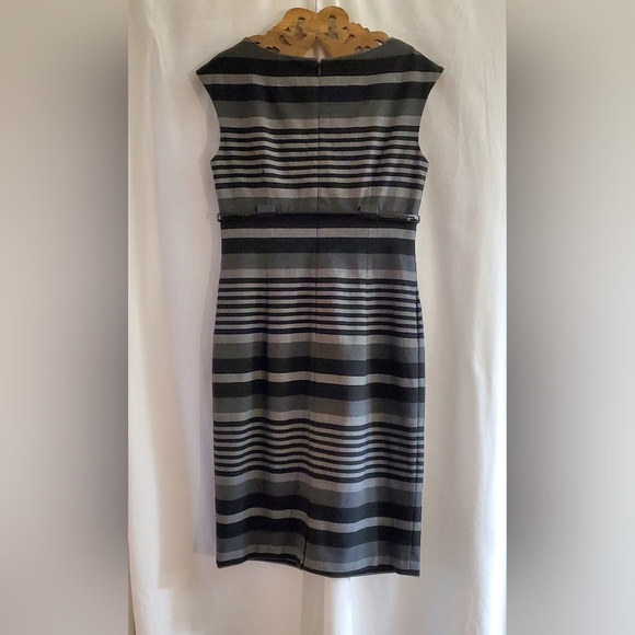 Calvin Klein Belted Midi Shift Dress Size 4 Capped Sleeved Striped Black & Gray - Picture 2 of 6